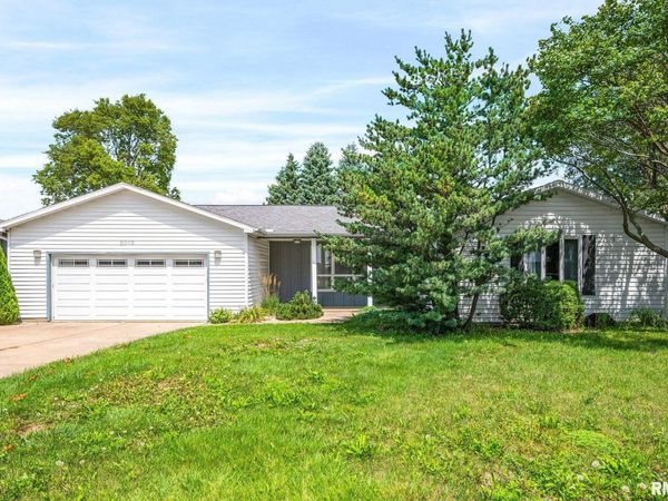 2013 W LOSEY Street, Galesburg, IL 61401
