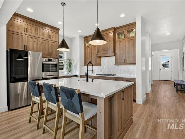 7782 W Daybreak Run Ct, Meridian, ID 83646