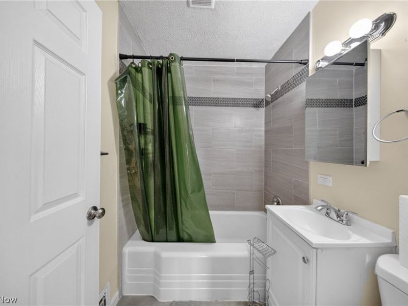 4605 Brooklyn Avenue , Old Brooklyn, OH 44109 Photo 10