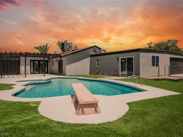 4816 Aveneda Sandia, Las Vegas, NV 89121