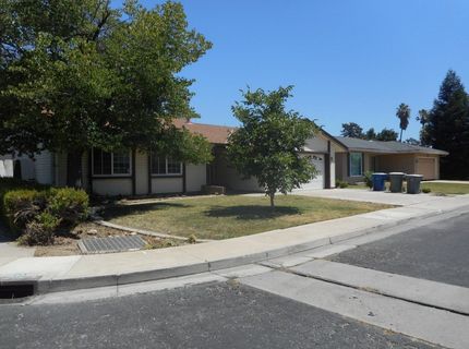 447 Gail, Merced, CA 95348 Photo