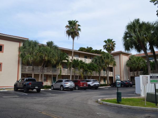 3205 NW 103rd Terrace, Unit 103-c, Coral Springs, FL 33065