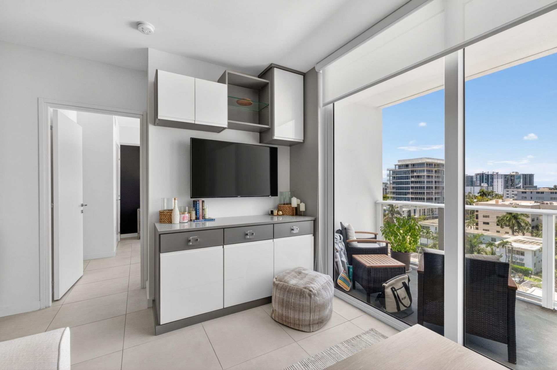 401 N Birch Road, Unit 714, Fort Lauderdale, FL 33304 Photo