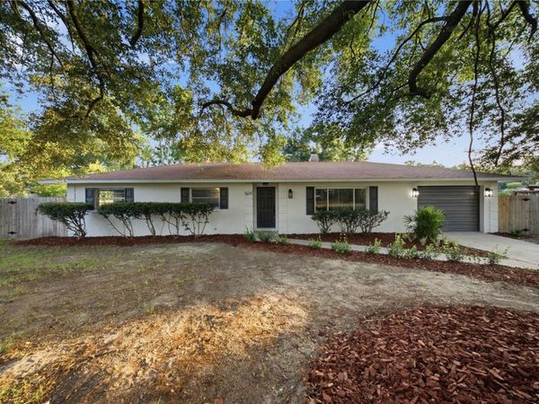 5611 NE 5TH PLACE , OCALA, FL 34470