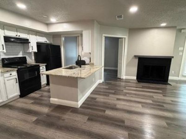 2304 Balsam Drive, Unit E107, Arlington, TX 76006