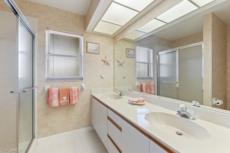 815 Gulf Pavilion Dr , Unit 201, Naples, FL 34108 Photo