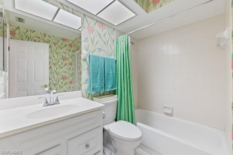 815 Gulf Pavilion Dr , Unit 201, Naples, FL 34108 Photo