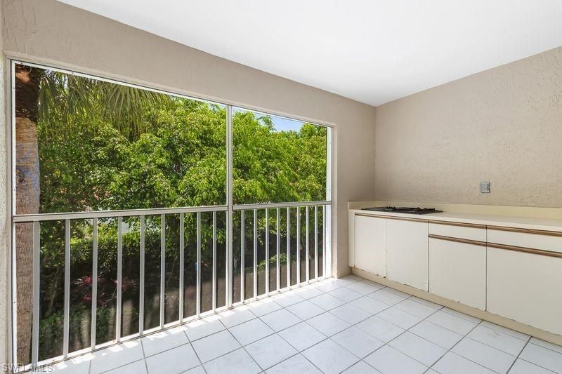 815 Gulf Pavilion Dr , Unit 201, Naples, FL 34108 Photo