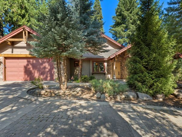 95 Manor Drive, Lake Almanor, CA 00000