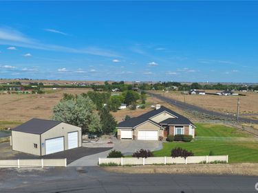 7019 NE Lake Vista Drive , Moses Lake, WA 98837