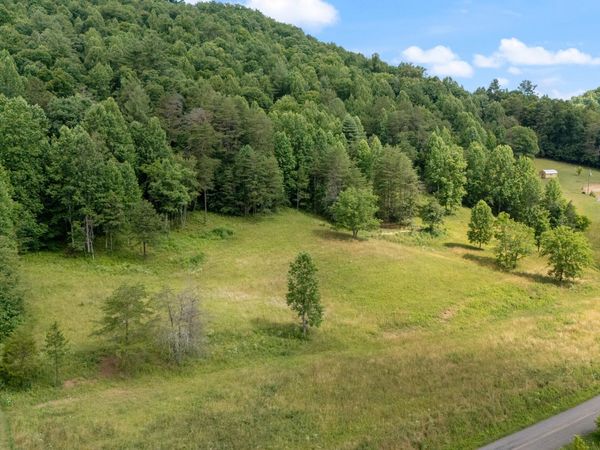 182 Butcher Valley Road, Rogersville, TN 37857