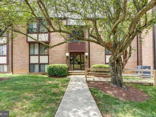 9706 KINGSBRIDGE DRIVE, Unit 102, FAIRFAX, VA 22031