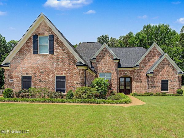 2945 Fossil Hill Drive, Hernando, MS 38632