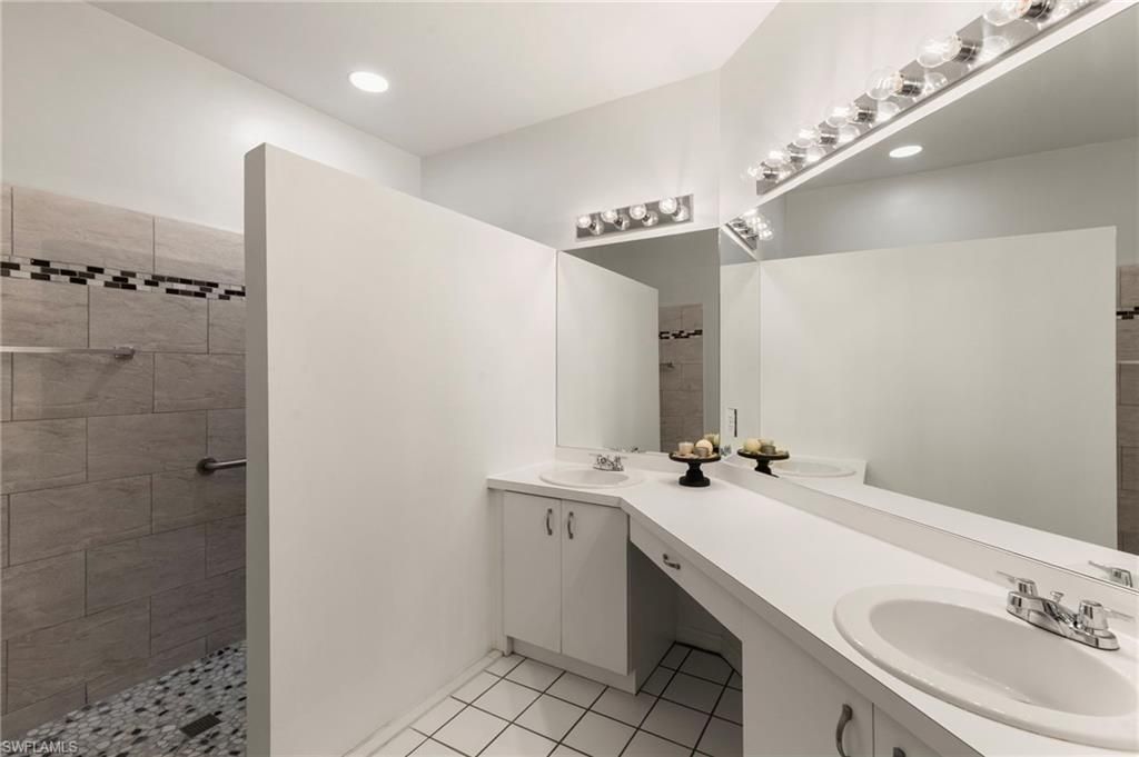 3745 Fieldstone Blvd , Unit 1102, Naples, FL 34109 Photo