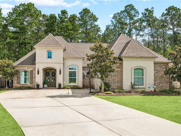 604 BLUE HERON Lane, Madisonville, LA 70447