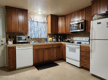 215 S Harbin Avenue, Carson City, NV 89701 Photo