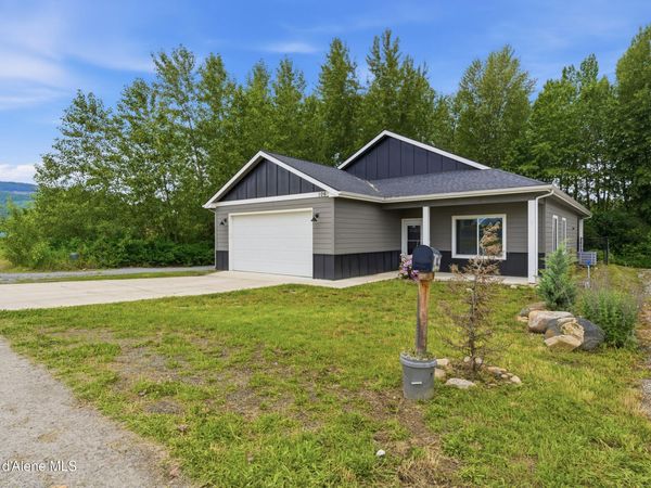 106 11th ST , Priest River, ID 83856