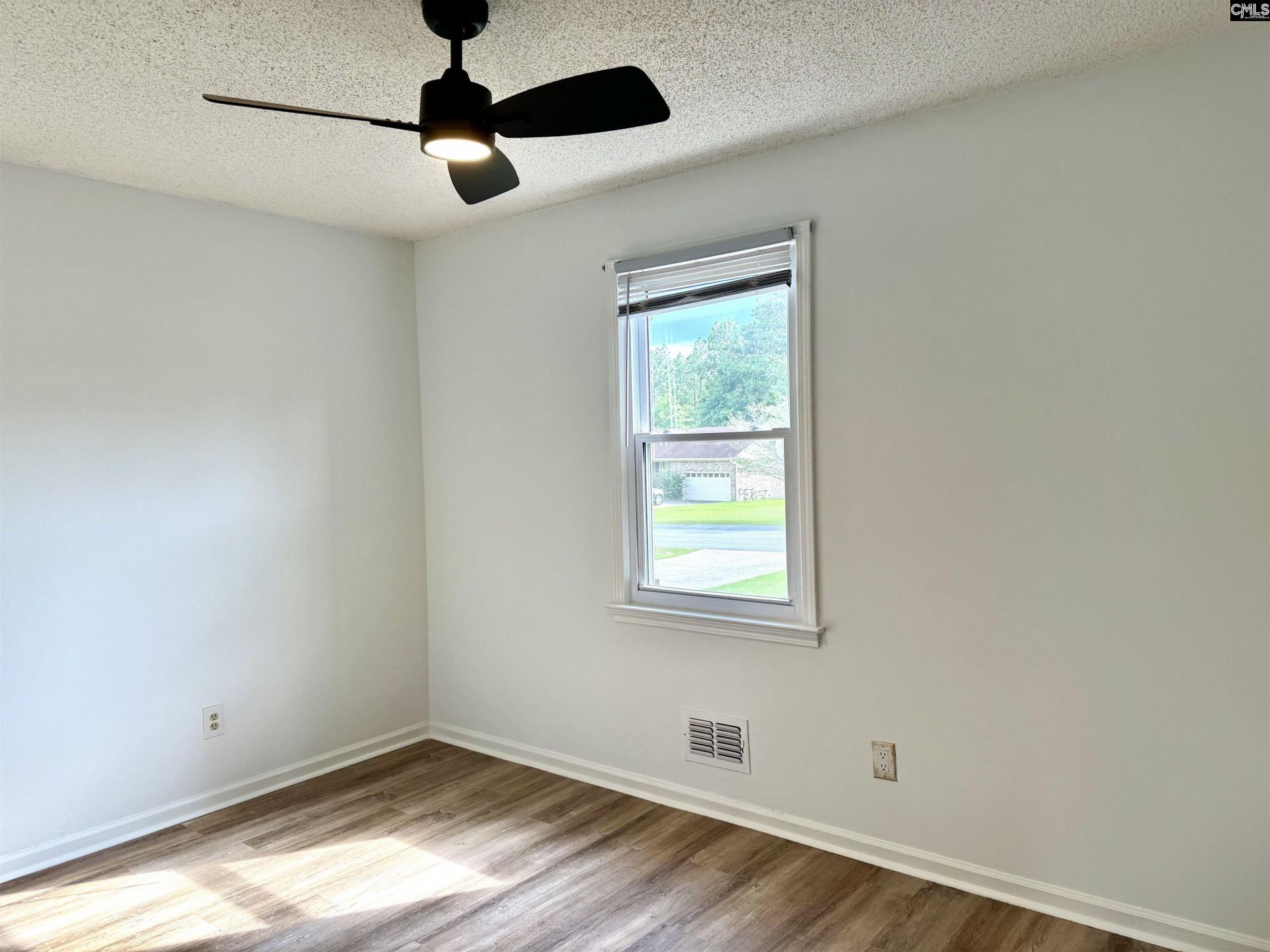 153 Foxhill Place  Photo 35
