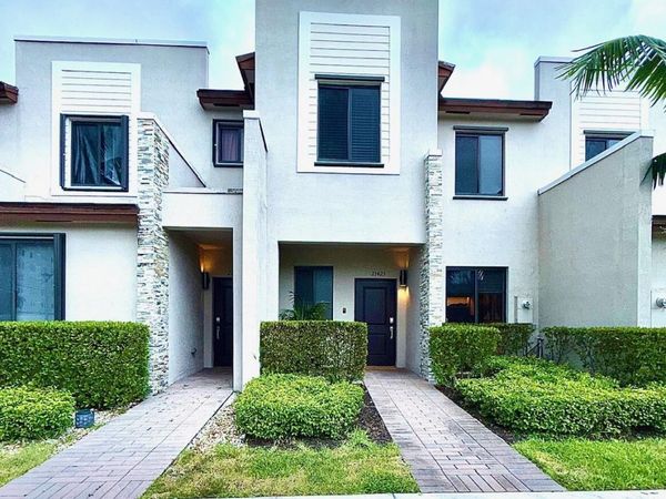 21423 NE 2nd Place, Miami, FL 33179