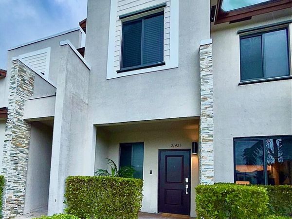 21423 NE 2nd Place, Miami, FL 33179
