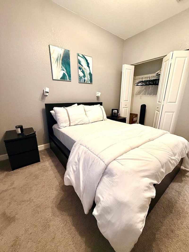 21423 NE 2nd Place, Miami, FL 33179 Photo