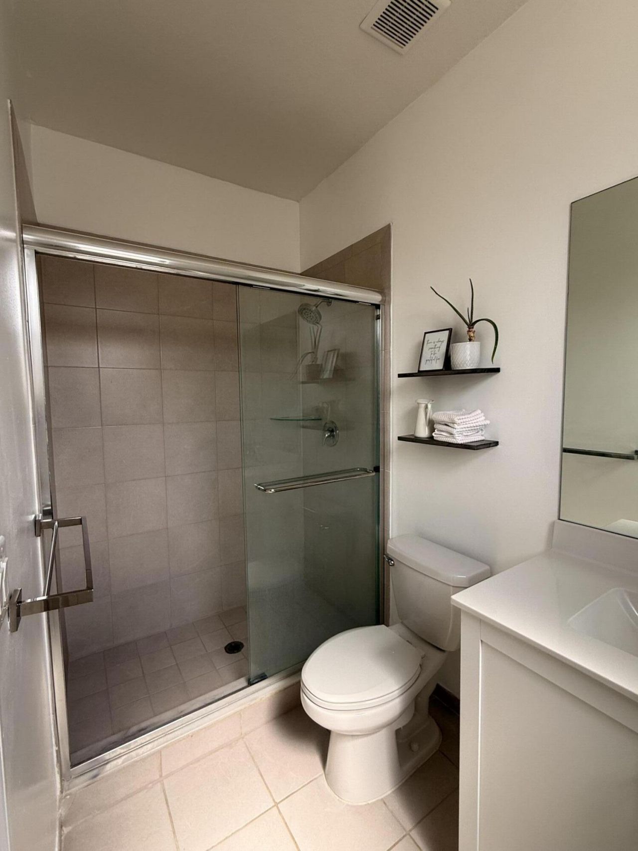 21423 NE 2nd Place, Miami, FL 33179 Photo