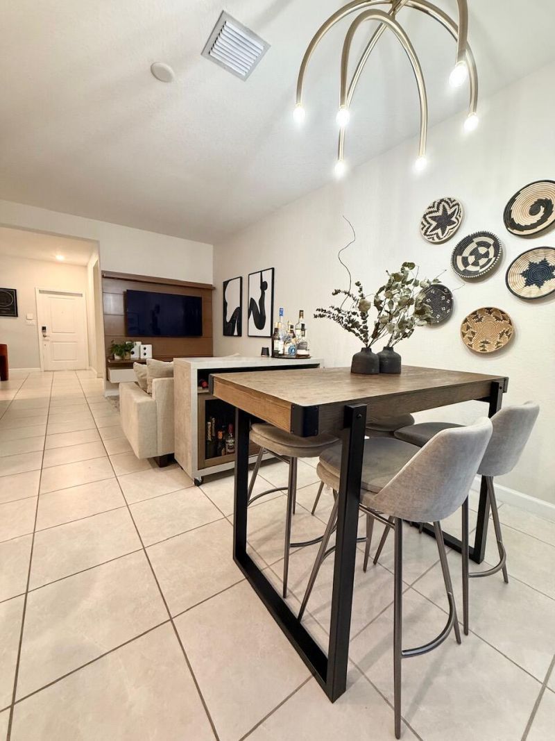 21423 NE 2nd Place, Miami, FL 33179 Photo