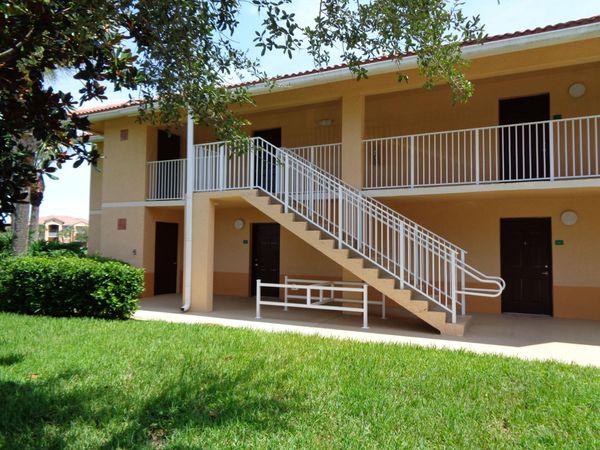 191 SW Palm Drive NW, Unit 102, Port St. Lucie, FL 34986