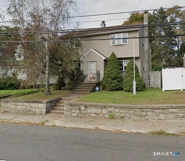 924 Highland, Waterbury, CT 06708 Main Photo