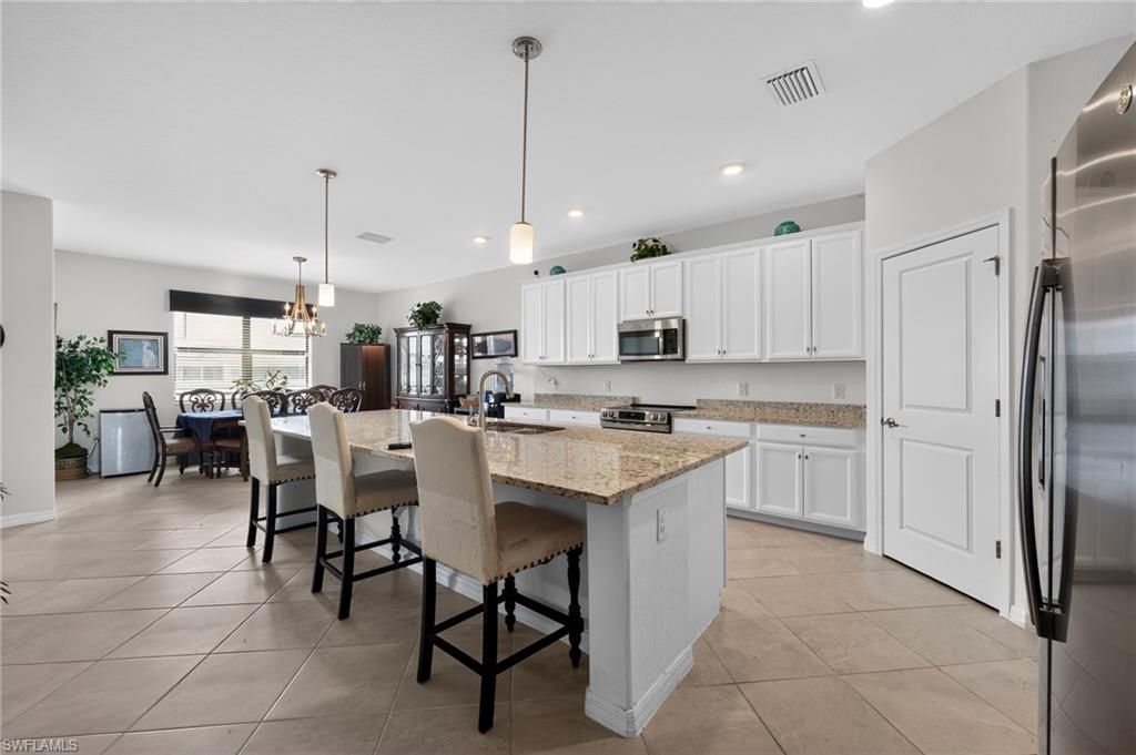 3335 Menores Way , Fort Myers, FL 33905 Photo