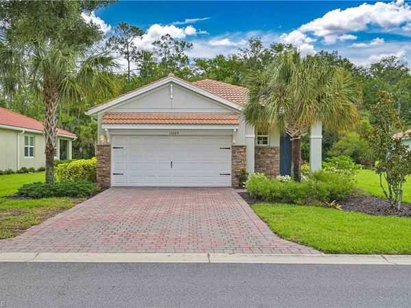 15169 Ligustrum LN , ALVA, FL 33920