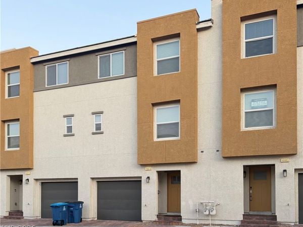 10079 Vibrant Moon Avenue, Las Vegas, NV 89129