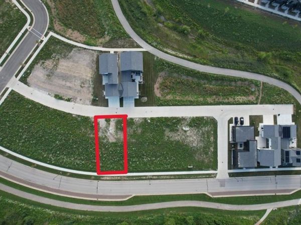 9385 S LAKE VISTA PARKWAY, Unit 3003, Oak Creek, WI 53154