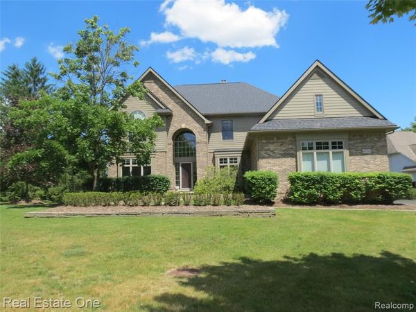 45702 Balfour Court , Novi, MI 48377