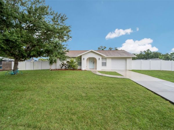 643 MOBILE ROAD , VENICE, FL 34293