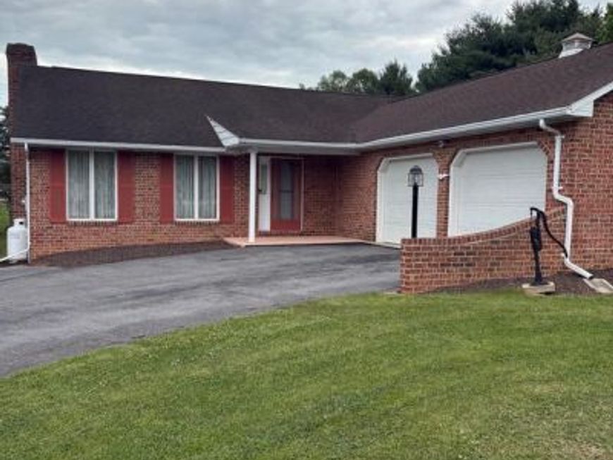 10208 Mar Rock Drive, Hagerstown, MD 21740 Main Photo