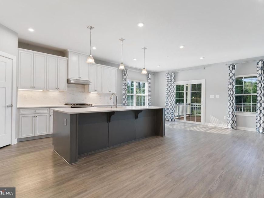 10602 Starfire Ln , Waldorf, MD 20603 Main Photo