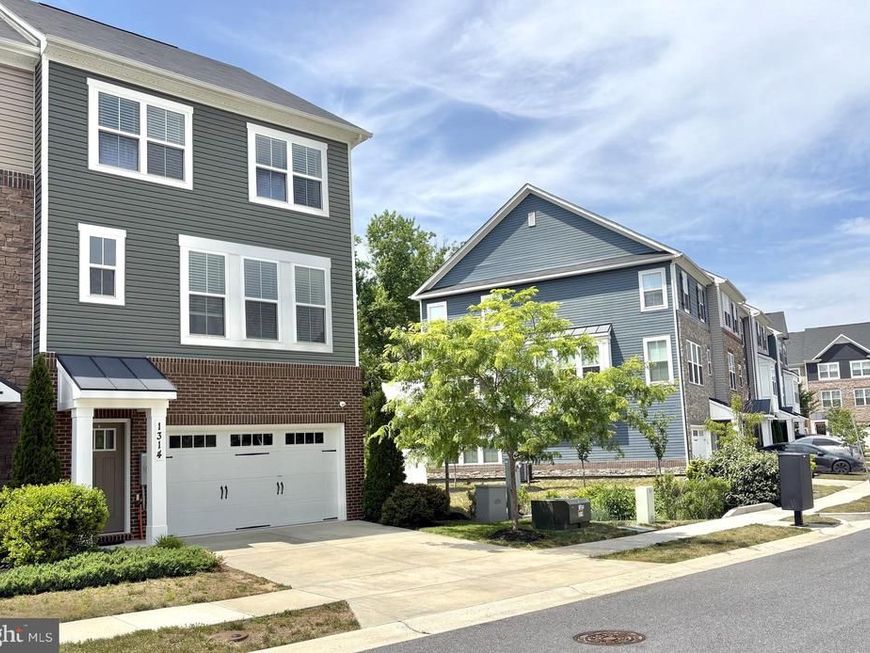 1314 Hawk Hollow Drive, Crofton, MD 21114 Main Photo