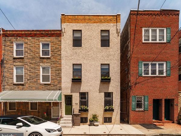 705 MANTON STREET, PHILADELPHIA, PA 19147