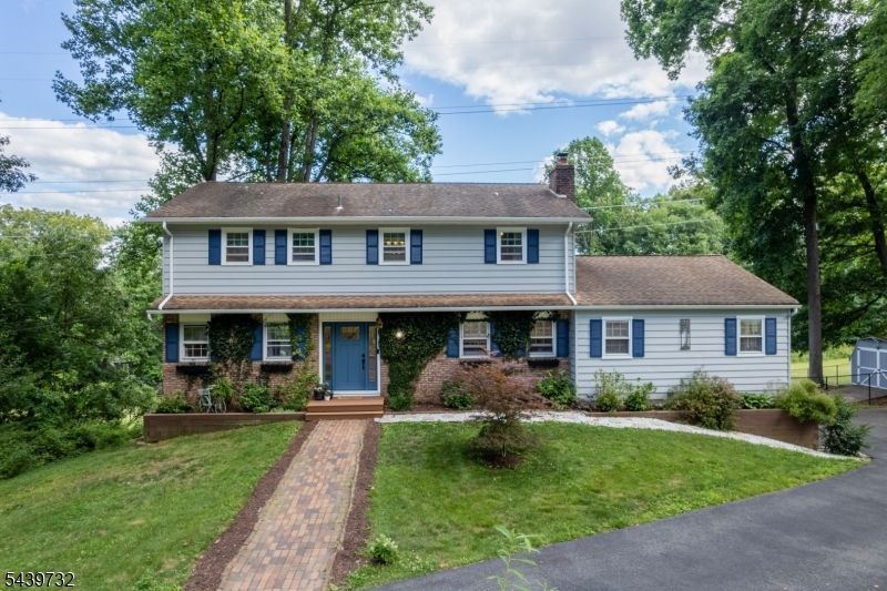 9 Parkwood Rd, Roxbury, NJ 07876 Main Photo