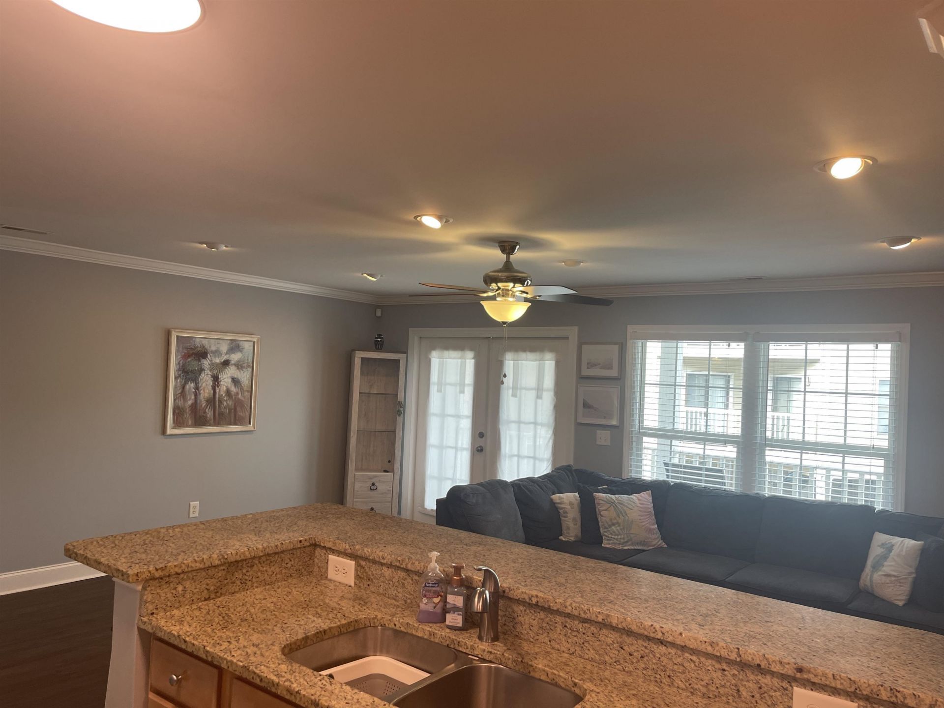 209 N Hillside Dr. Photo 18