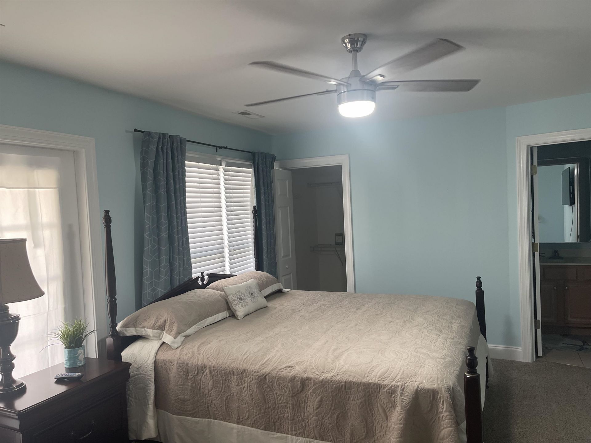 209 N Hillside Dr. Photo 32