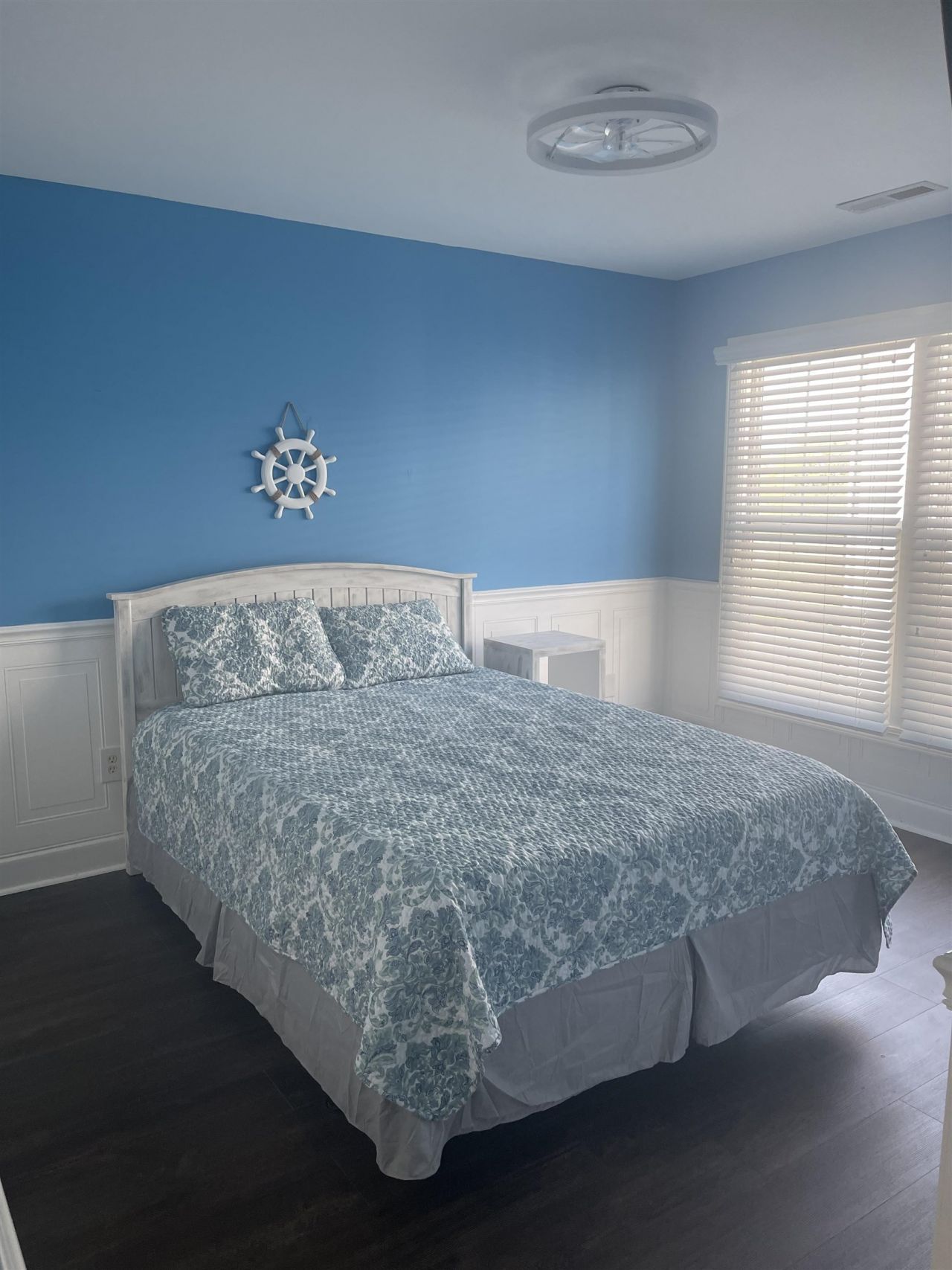 209 N Hillside Dr. Photo 36