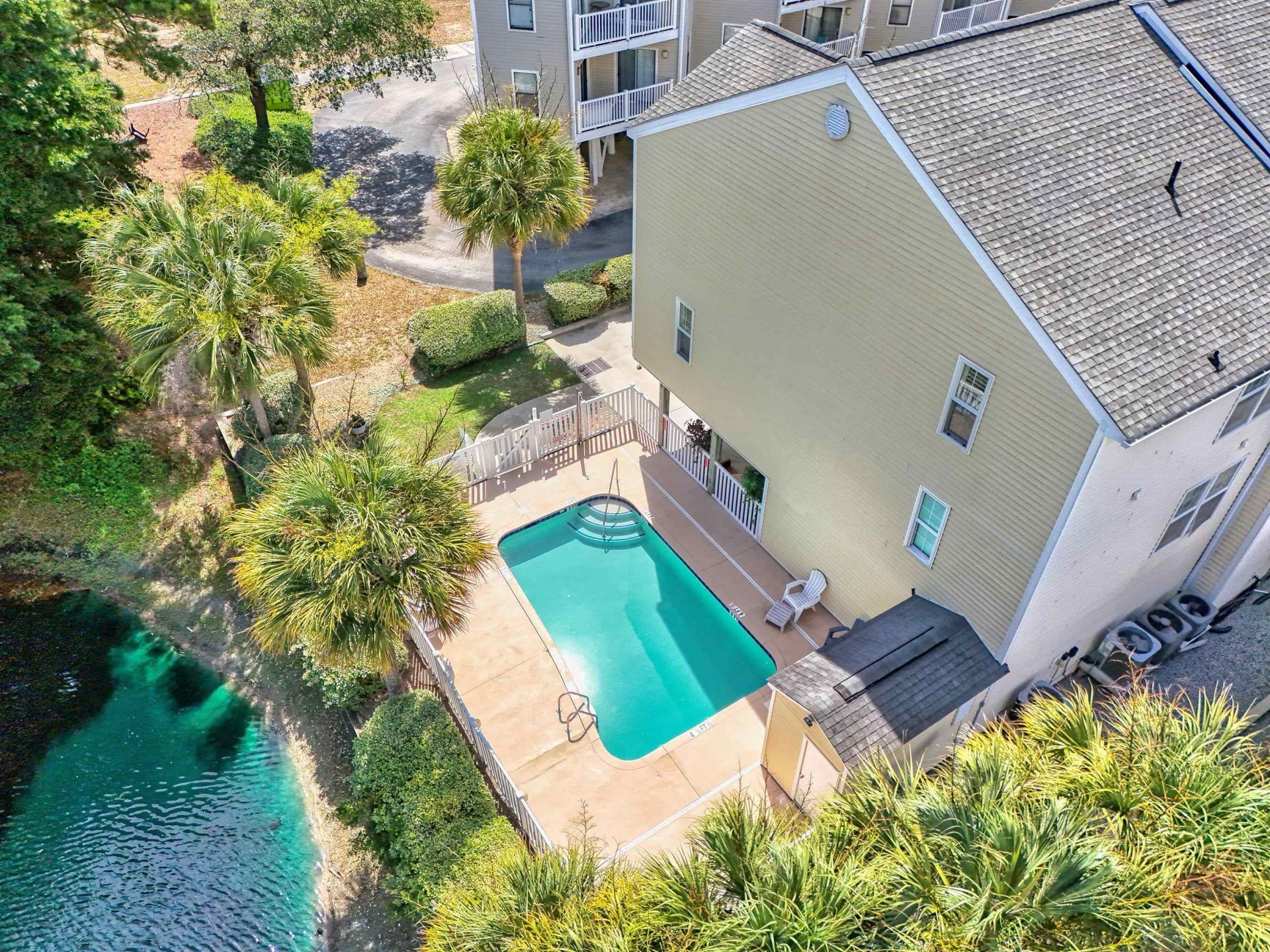 209 N Hillside Dr. Photo 53