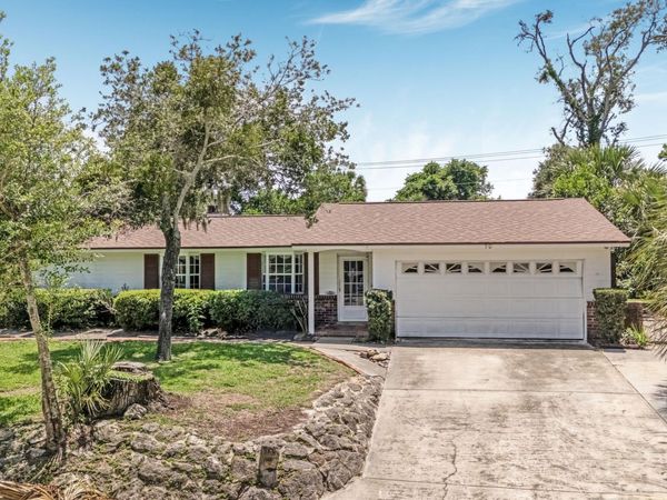 70 Crestwood Circle, Ormond Beach, FL 32174