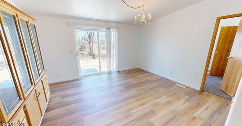 971 2100 East Street, Battle Mountain, NV 89820 Photo