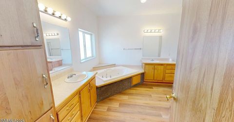 971 2100 East Street, Battle Mountain, NV 89820 Photo