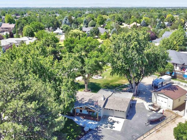 6065 Karen Drive, Meridian, ID 83646