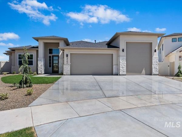 9542 S Green Cottage Ave, Kuna, ID 83634