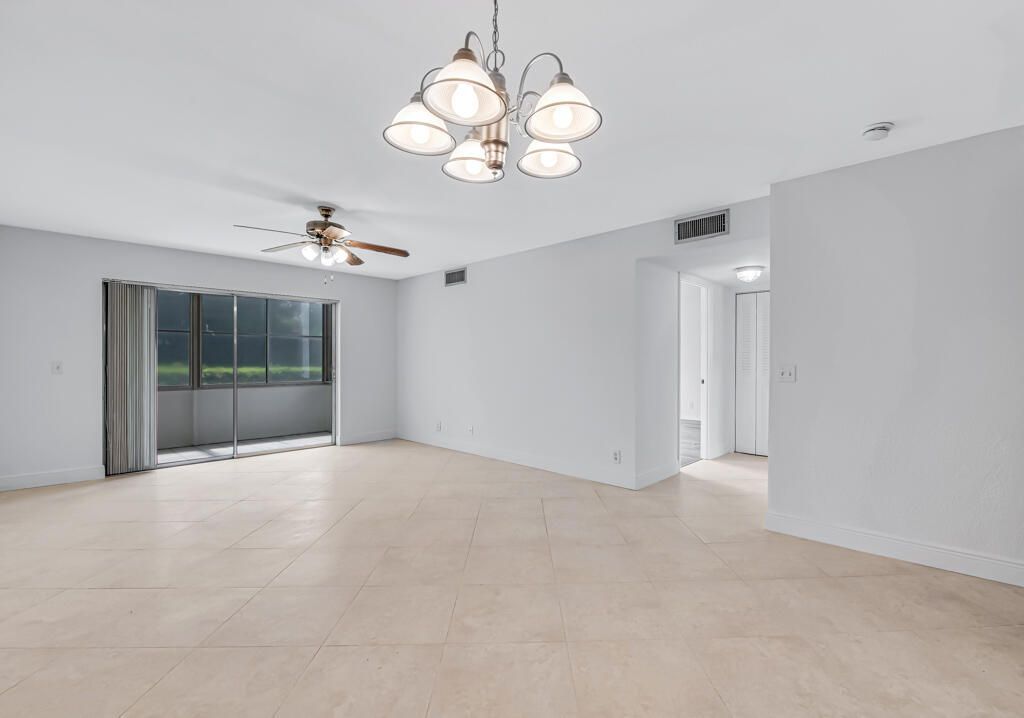 12013 Greenway Circle S, Unit 106, Royal Palm Beach, FL 33411 Photo
